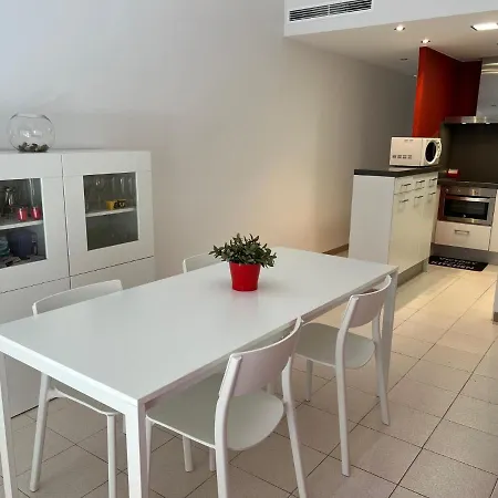 301 - Apart. Cesarea Apartamento *